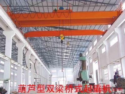 起重机操作时初级安全技术要求有那些？