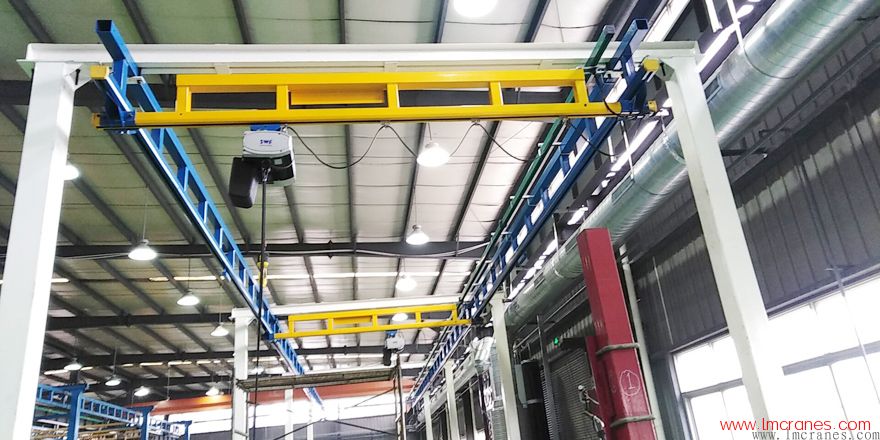 轻型刚性轨道起重机照片