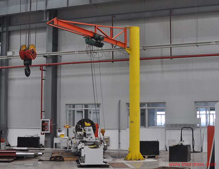 立柱式悬臂吊配钢丝绳电动葫芦图片